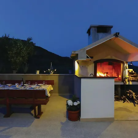 Holiday home Rimac In Mit Garten, Grill *