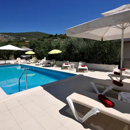 Rimac In Mit Garten, Grill Holiday home Kastel Stafilic